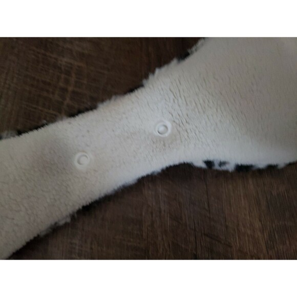 Kids Fuzzy Zebra Waist Massage Belt - Picture 4 of 5